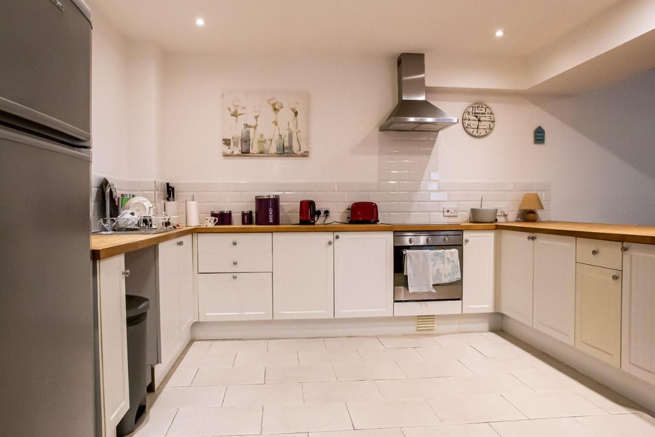 Cavernous Open Plan Town House In St Leonards المظهر الخارجي الصورة