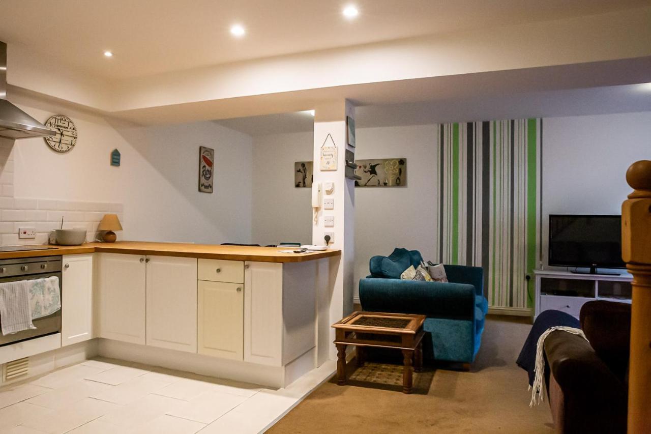 Cavernous Open Plan Town House In St Leonards المظهر الخارجي الصورة