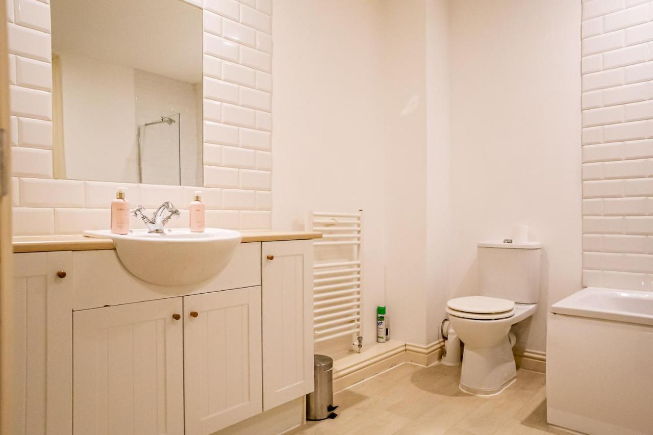 Cavernous Open Plan Town House In St Leonards المظهر الخارجي الصورة