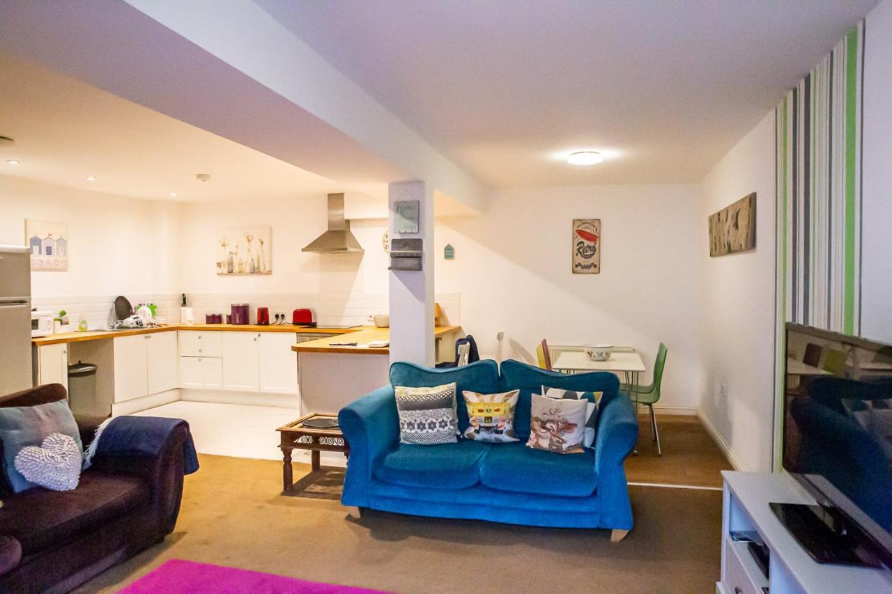 Cavernous Open Plan Town House In St Leonards المظهر الخارجي الصورة